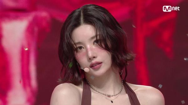 권은비 - Hello Stranger | Mnet 250424 방송